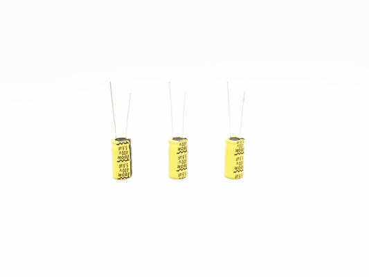 Capacitores de alta frequência 5.6UF400V de ISO9001 RoHS para a luz do diodo emissor de luz