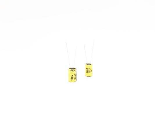 Capacitor de alta temperatura eletrolítico de alumínio amarelo 33UF100V