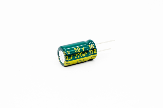 ISO de alta frequência RoSH do capacitor eletrolítico do RAP 220UF 50V