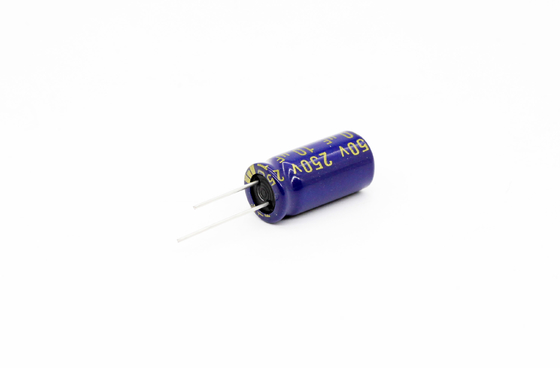 Baixo capacitor eletrolítico de alumínio 10uf250v 8x16mm do ESR