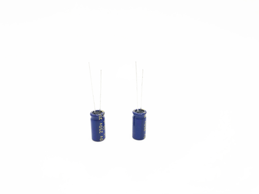 Tolerância radial dos capacitores eletrolíticos 20% de 10UF 250V 8x16mm