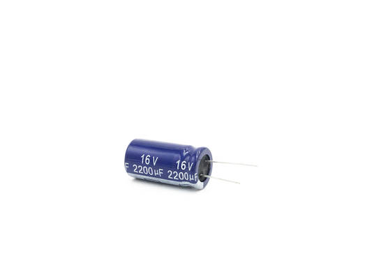 Baixo capacitor eletrolítico de alumínio de alta frequência 2200UF16V 13X25mm do ESR