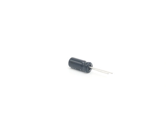 Capacitor radial diminuto da ligação do capacitor 1UF63V da temperatura larga