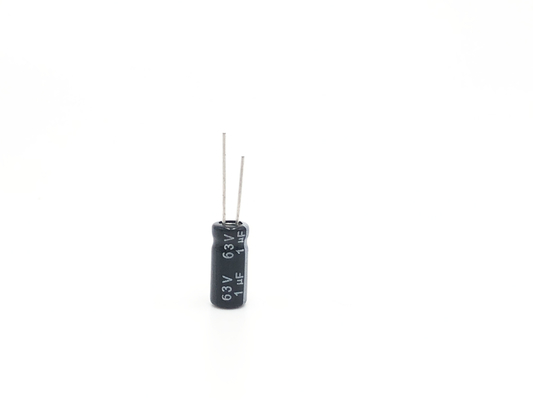 Capacitor radial diminuto da ligação do capacitor 1UF63V da temperatura larga