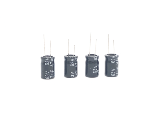 47UF63V grande capacidade eletrolítica de alumínio diminuta dos capacitores 8x12mm