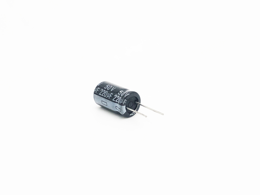 Capacitores eletrolíticos de alumínio radiais de SMR 220UF 50V 10X17MM