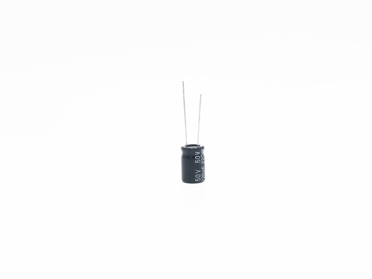 Tolerância de alumínio do capacitor eletrolítico 20% de 10X13mm 220uf 50v
