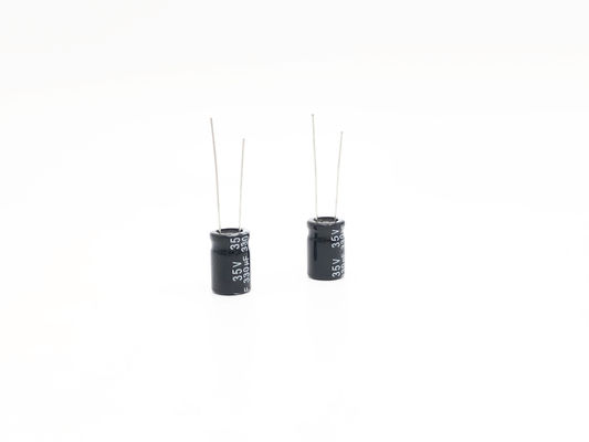 Capacitores eletrolíticos radiais diminutos do capacitor 330UF35V 10X15mm da TW BOR