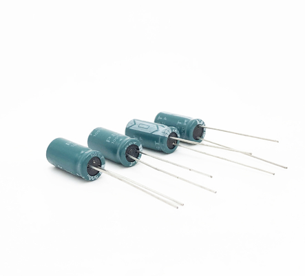 Capacitores eletrolíticos de alumínio radiais 10UF200V de ISO9001 8X16MM