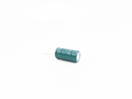 Capacitor eletrolítico atual 13X20mm da ondinha alta de 8.2UF 400V