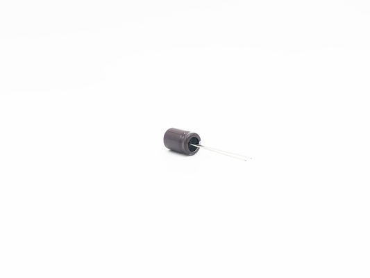 Tolerância de alumínio do capacitor eletrolítico 10UF 250V 20% de CFL baixa ESR