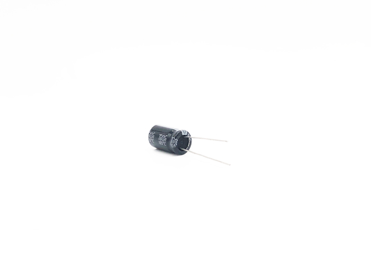 Capacitor eletrolítico radial de alumínio 220UF50V 8X16mm da temperatura larga