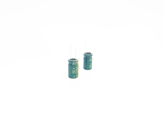Capacitor eletrolítico de alumínio 10UF 250V do ESR da luz radial do diodo emissor de luz baixo