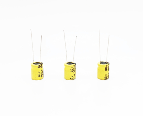 Capacitor eletrolítico 100UF80V 10x13mm da luz do diodo emissor de luz da ligação radial
