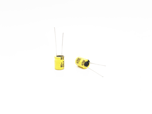 Capacitor eletrolítico 100UF80V 10x13mm da luz do diodo emissor de luz da ligação radial
