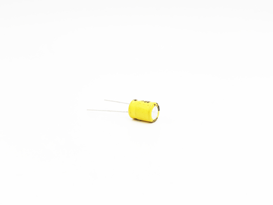 Capacitor eletrolítico 100UF80V 10x13mm da luz do diodo emissor de luz da ligação radial