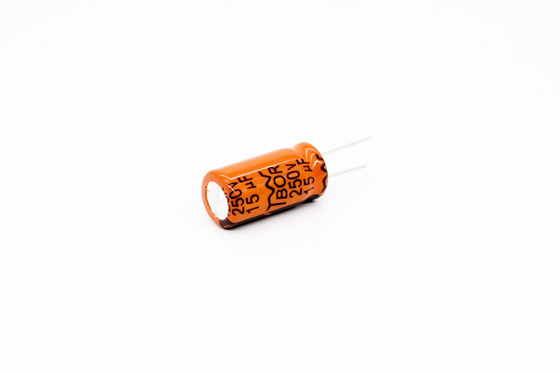 Alta tensão de alumínio do capacitor eletrolítico de PSL 100uF 450V para CFL 10000 horas