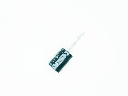 O capacitor verde do inversor de CFL 100uF450V 8000 horas carrega a vida